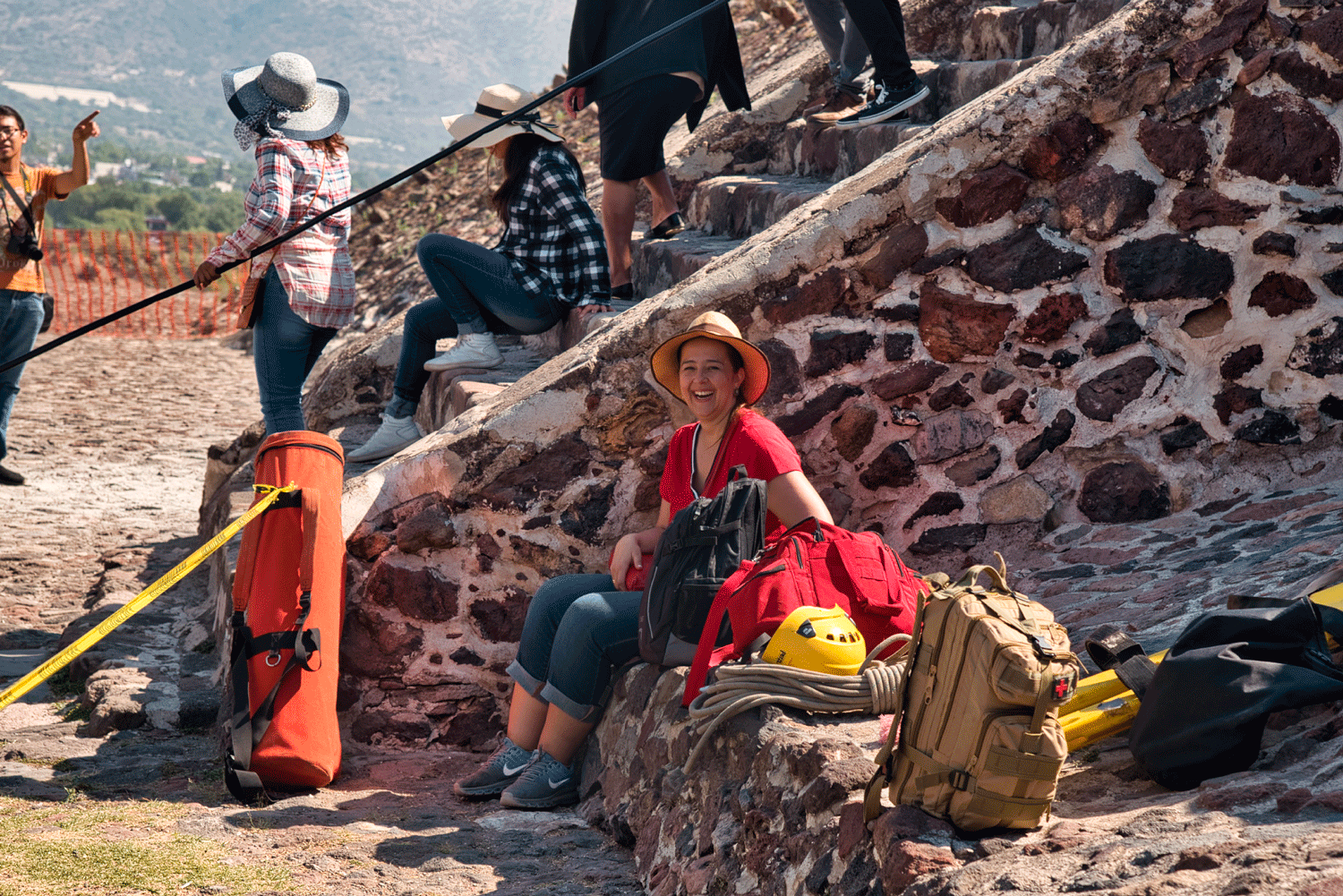 Lina Dominguez - Vulnerabilidad - Teotihuacan pirámide del Sol